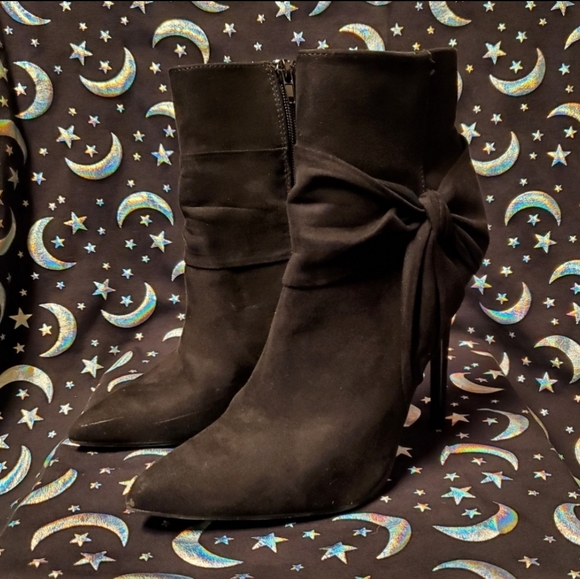 JustFab Karolina Stiletto Booties - Picture 1 of 6